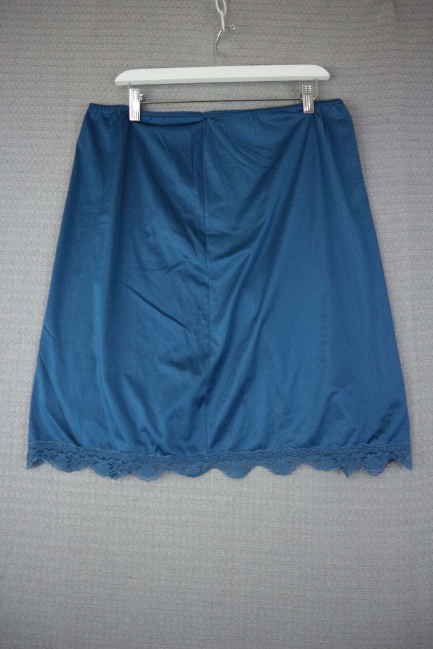 Claudel Vintage Blue Half Slip Skirt Nylon Lace Trim Slit